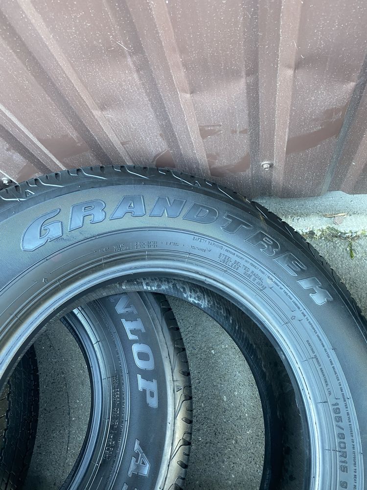 195/80/r15 Dunlop Grandtrek AT20