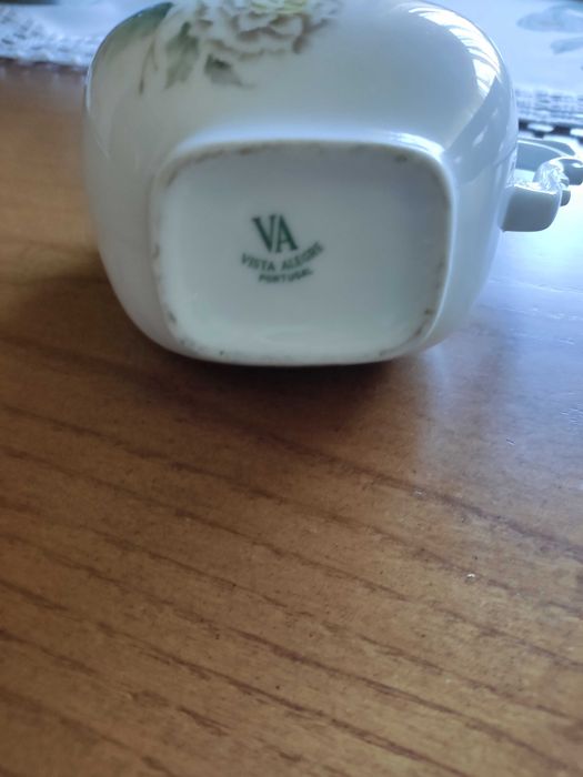 Vendo conjunto de chávenas de café e chá completo 12 vista alegre