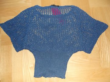 modny pulower ażurowy