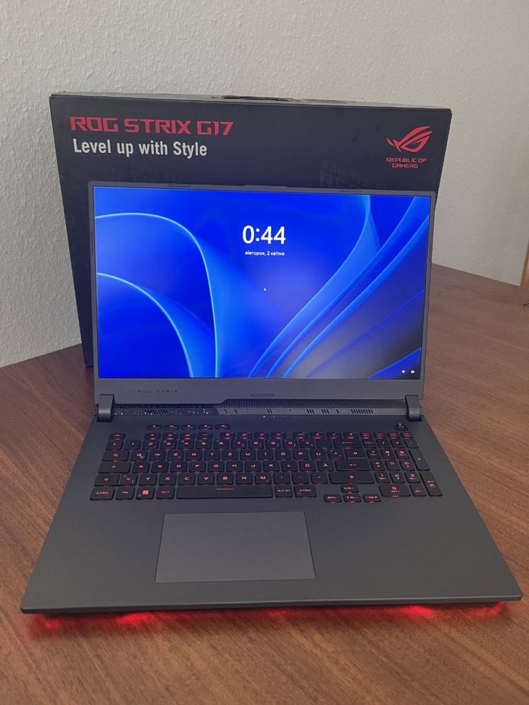 Ігровий Ноутбук ASUS ROG Strix G17 G713RW