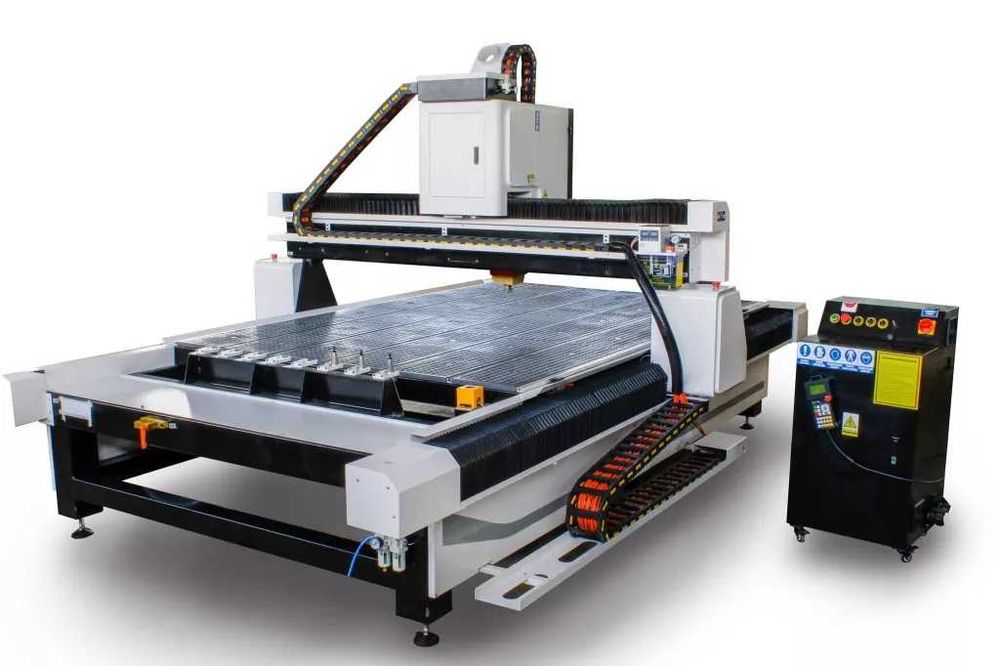 Frezarka CNC 2130 ATC magazyn 8 wrzeciono 9kW napędy serwo stół vakum