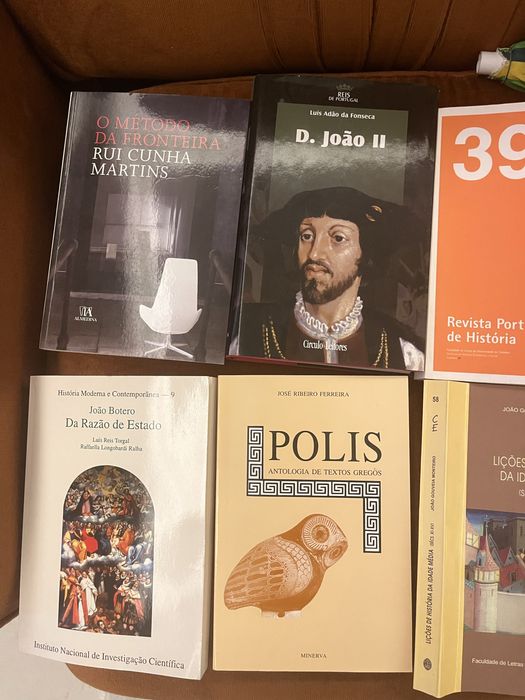 Livros vários- Usados na Licenciatura de Historia