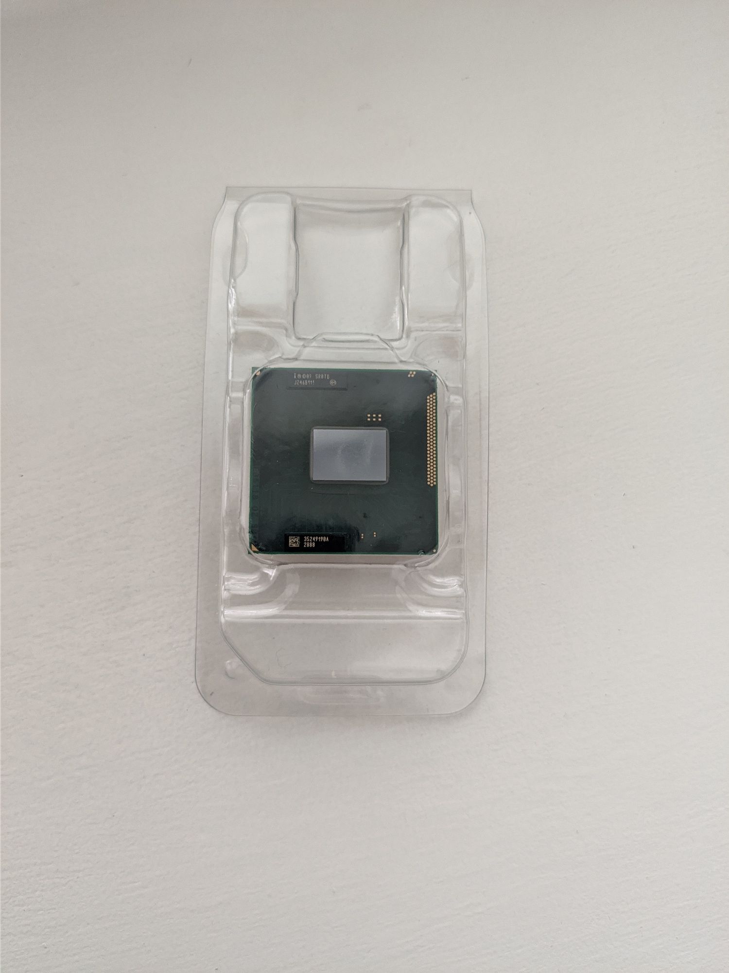 Процесор Intel Core i3-2348M