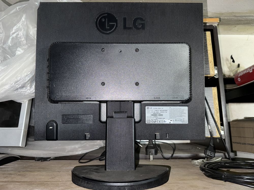 Монітор LG Flatron