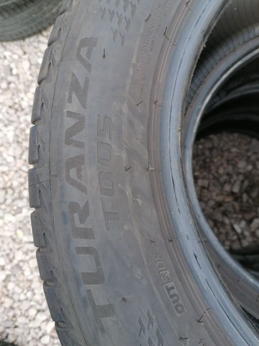 225/60/17 Bridgestone 2023