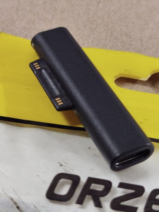 Adapter USB-C na surface (A5)