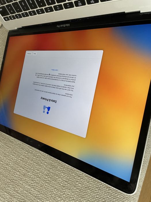 Macbook Pro A1780 i5 8gb 256gb