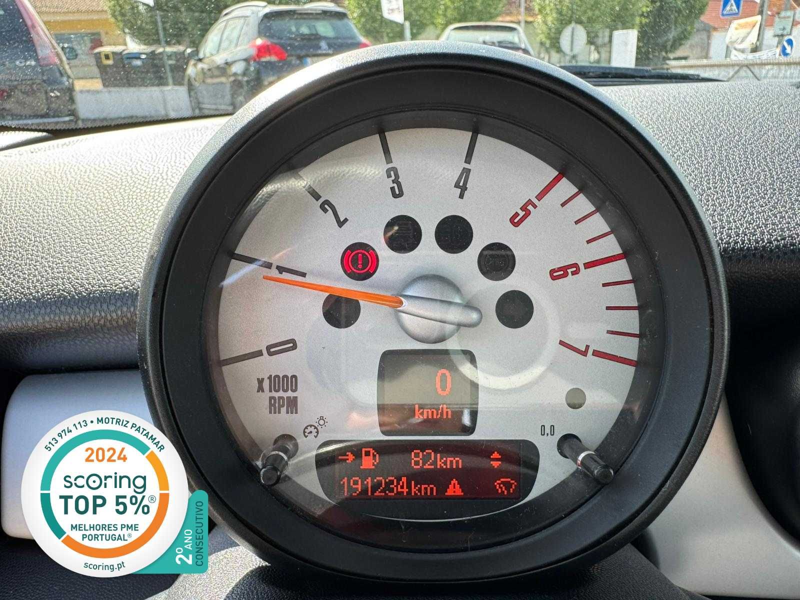 Mini Cooper D 1.6 112cv