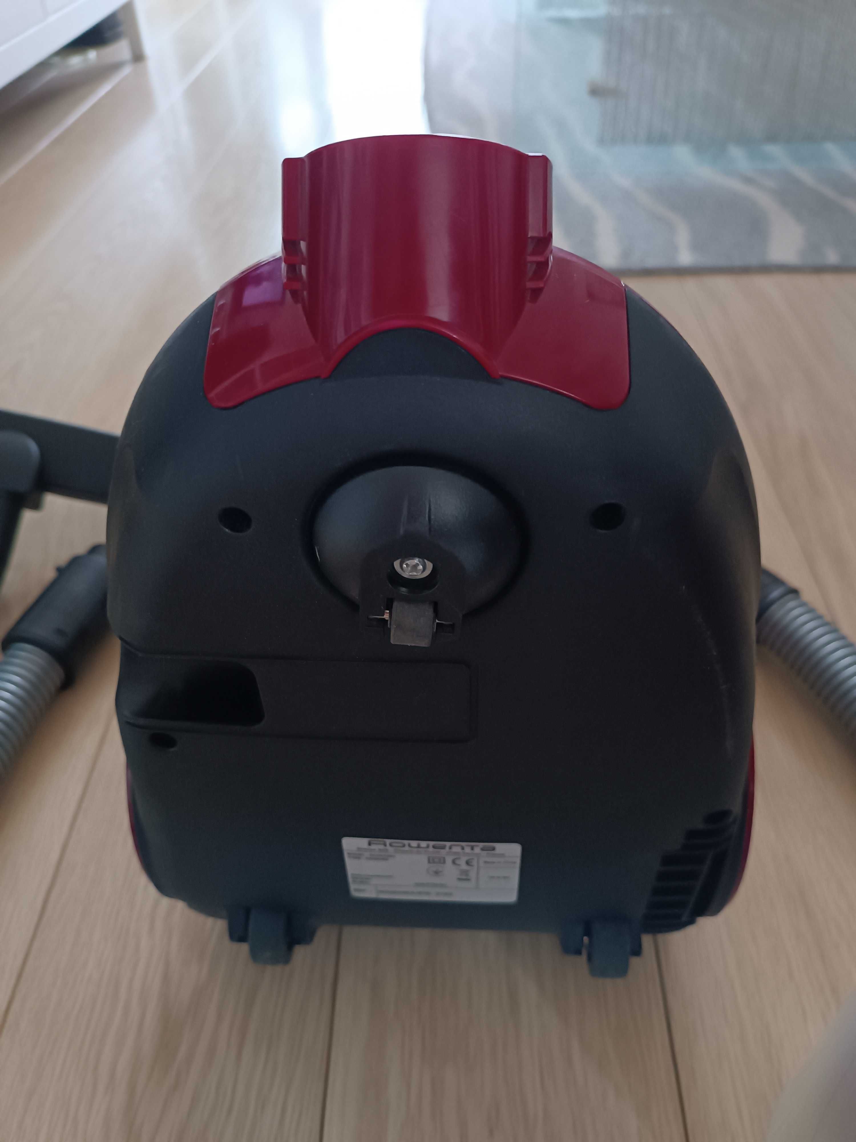 Odkurzacz bezworkowy Rowenta 900W