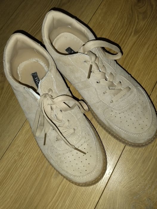 Półbuty beżowe r.40 sneakersy