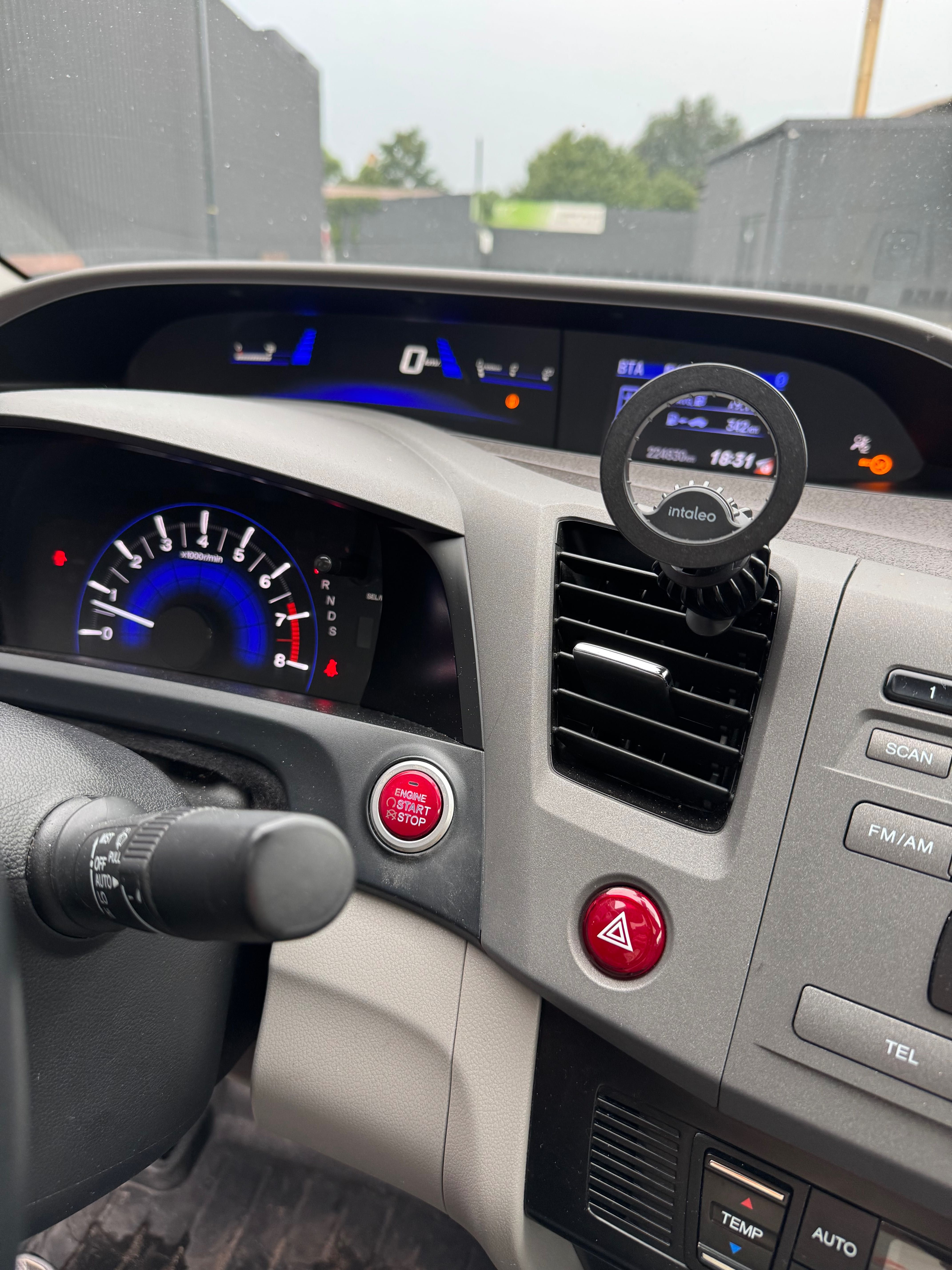 Honda Civic 9 2012 1.8 автомат