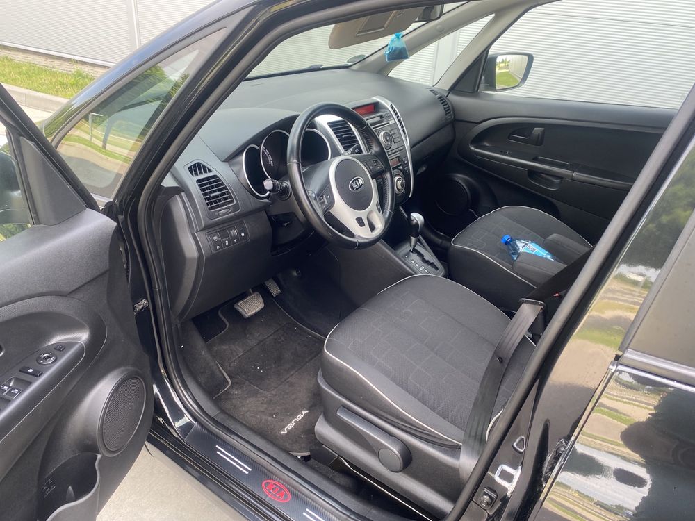 Kia Venga 1.6 B AUTOMAT Niski Przebieg Klima  Elektryka Zarejestrowany