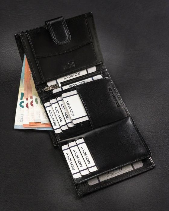 skórzany, pionowy portfel męski zapinany na zatrzask - rovicky