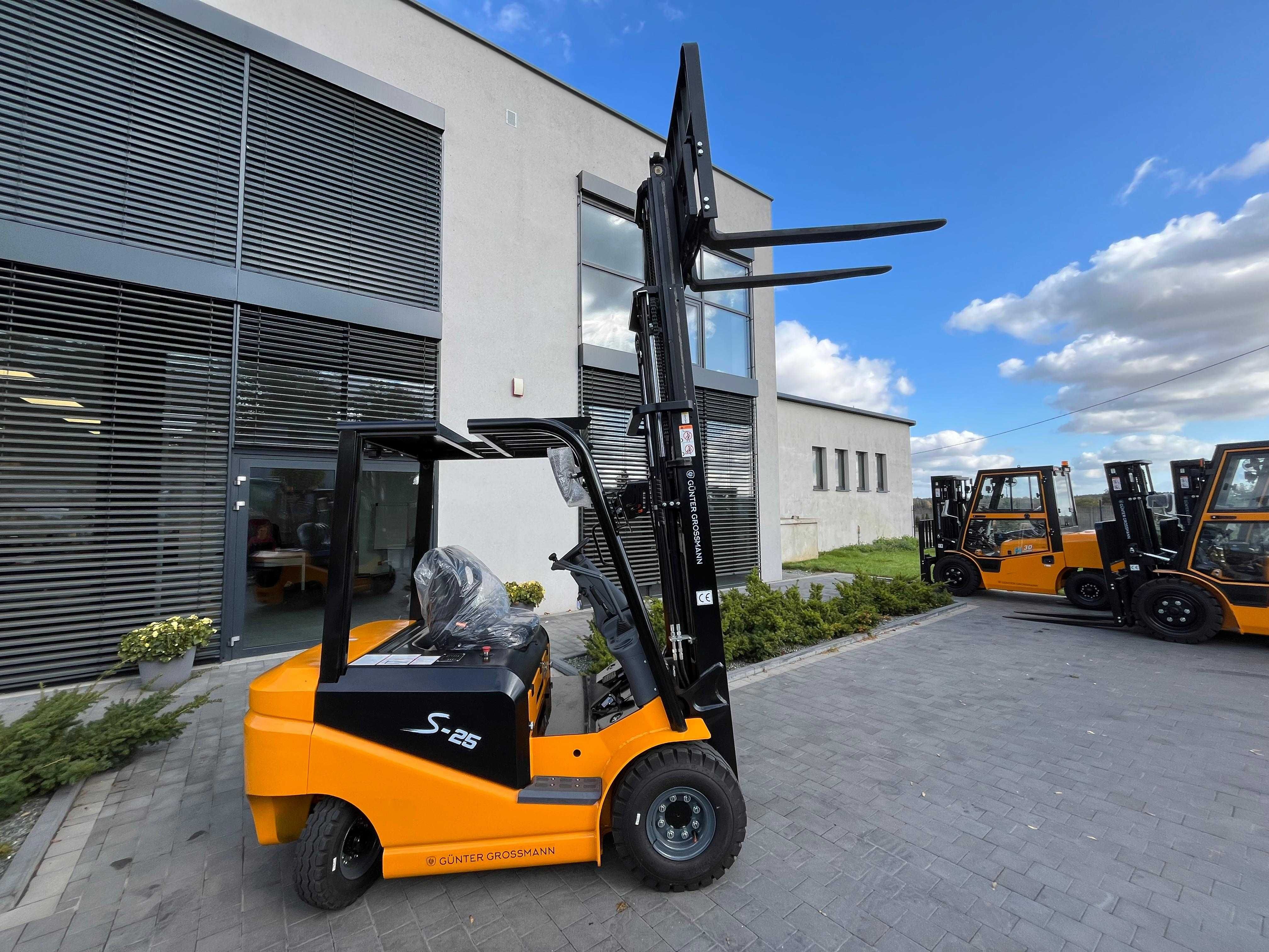 Nowy elektryczny wózek widłowy Gunter Grossmann S25. 2,5T - triplex