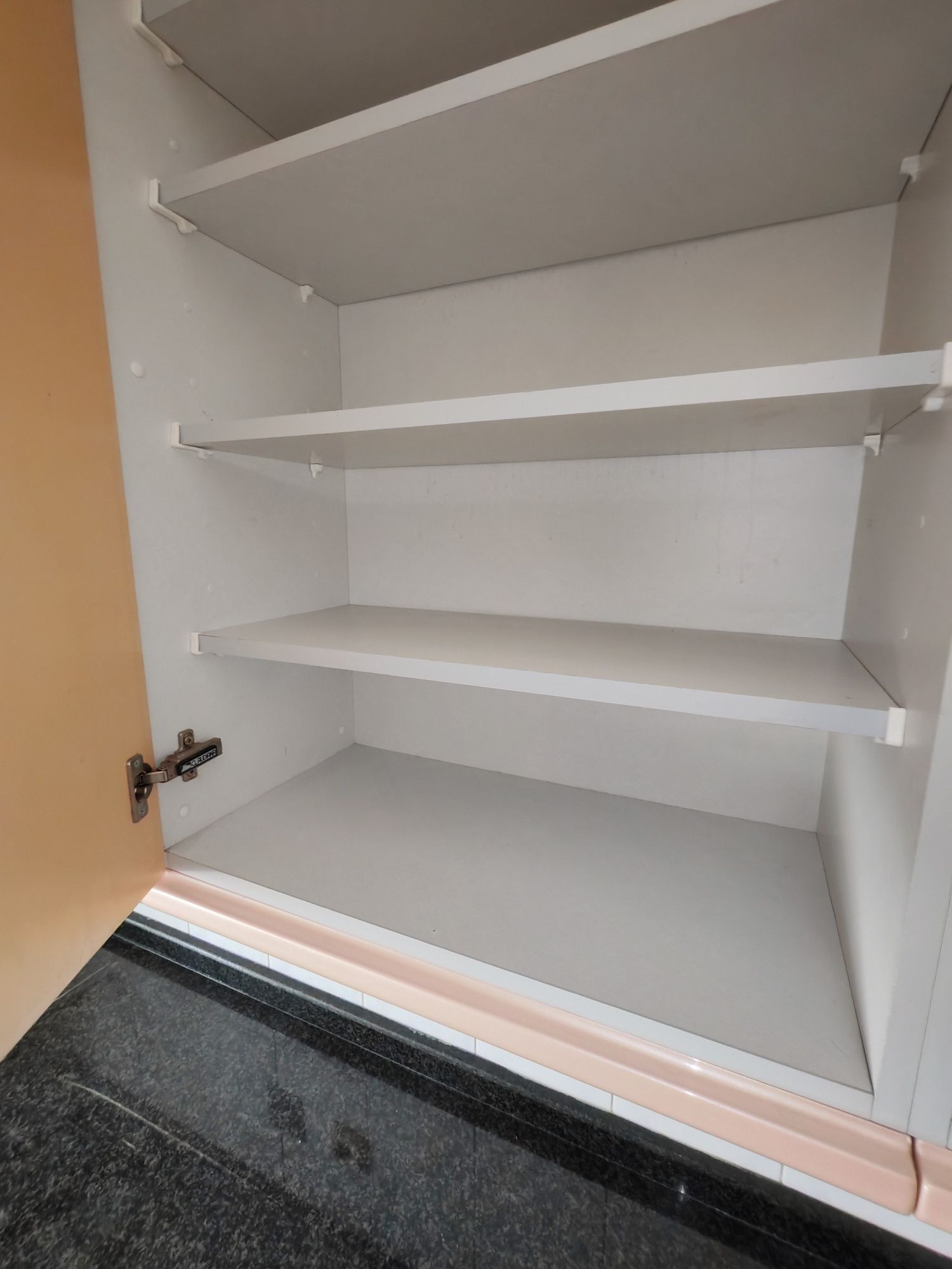 Móveis Cozinha + balcão em pedra
