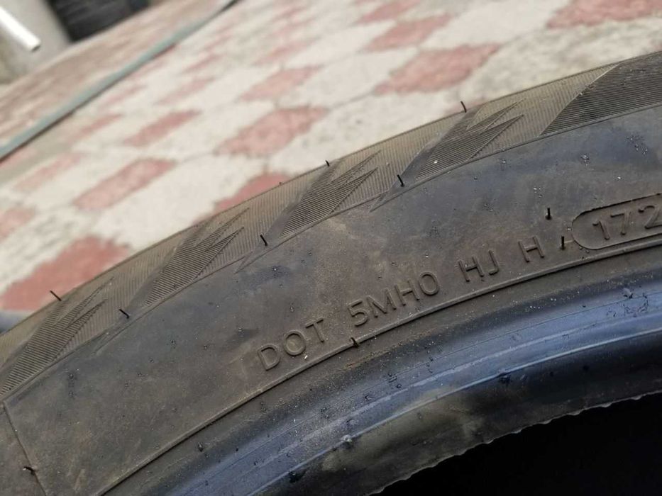 Hankook Winter I*cept iZ2 W616 (215/65R17 99T)