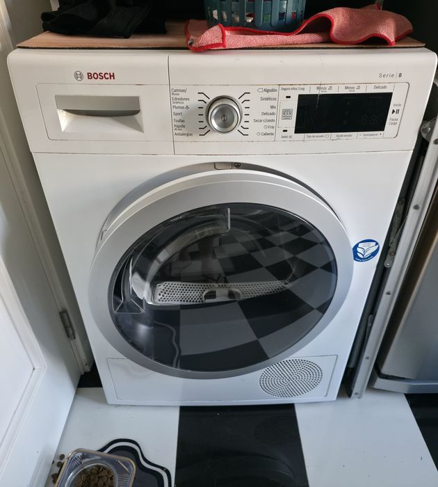 Maquina de Secar Roupa Bosh Series 8