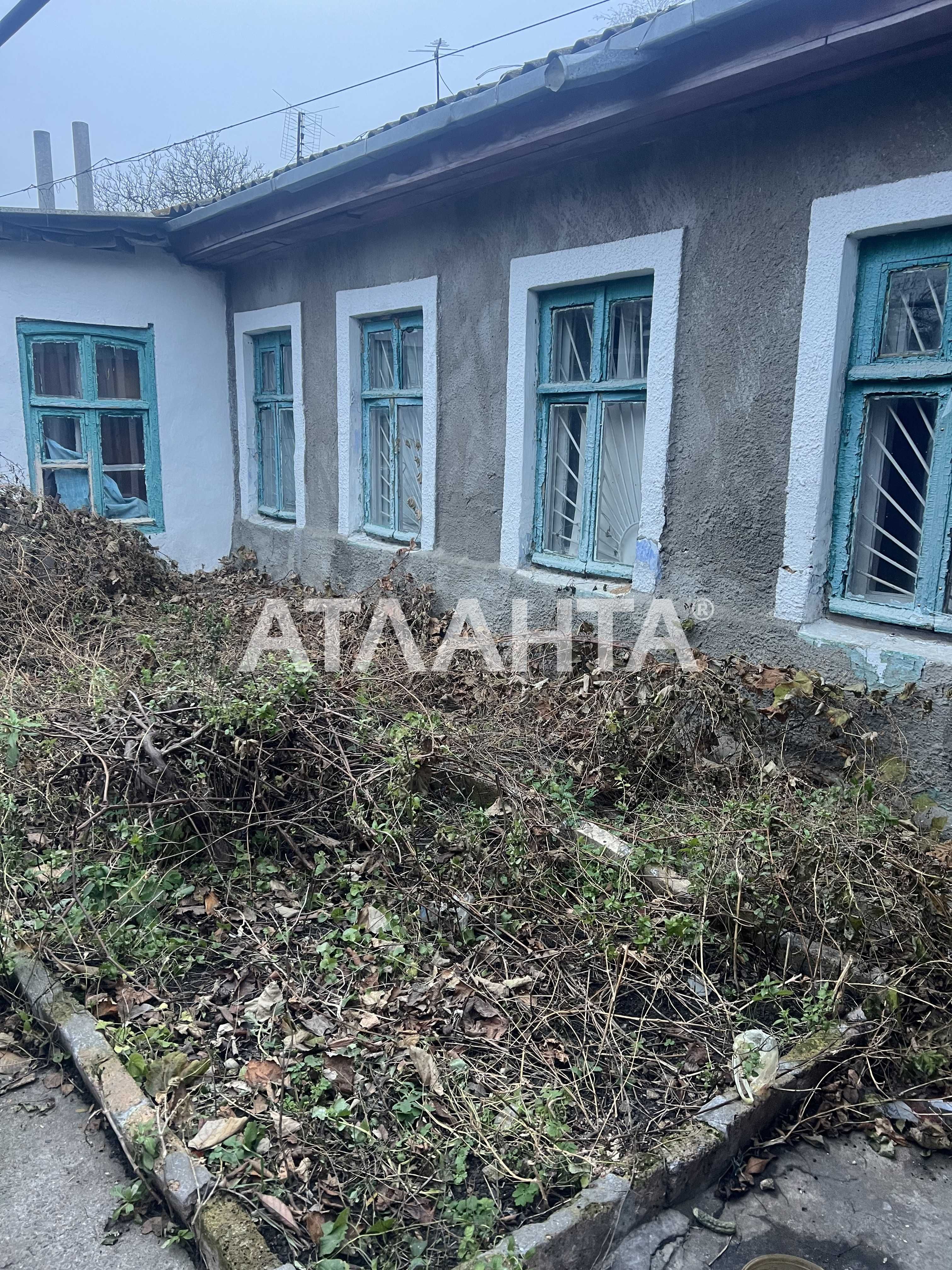 Часть дома со своим небольшим огородом  на улице Ефимова