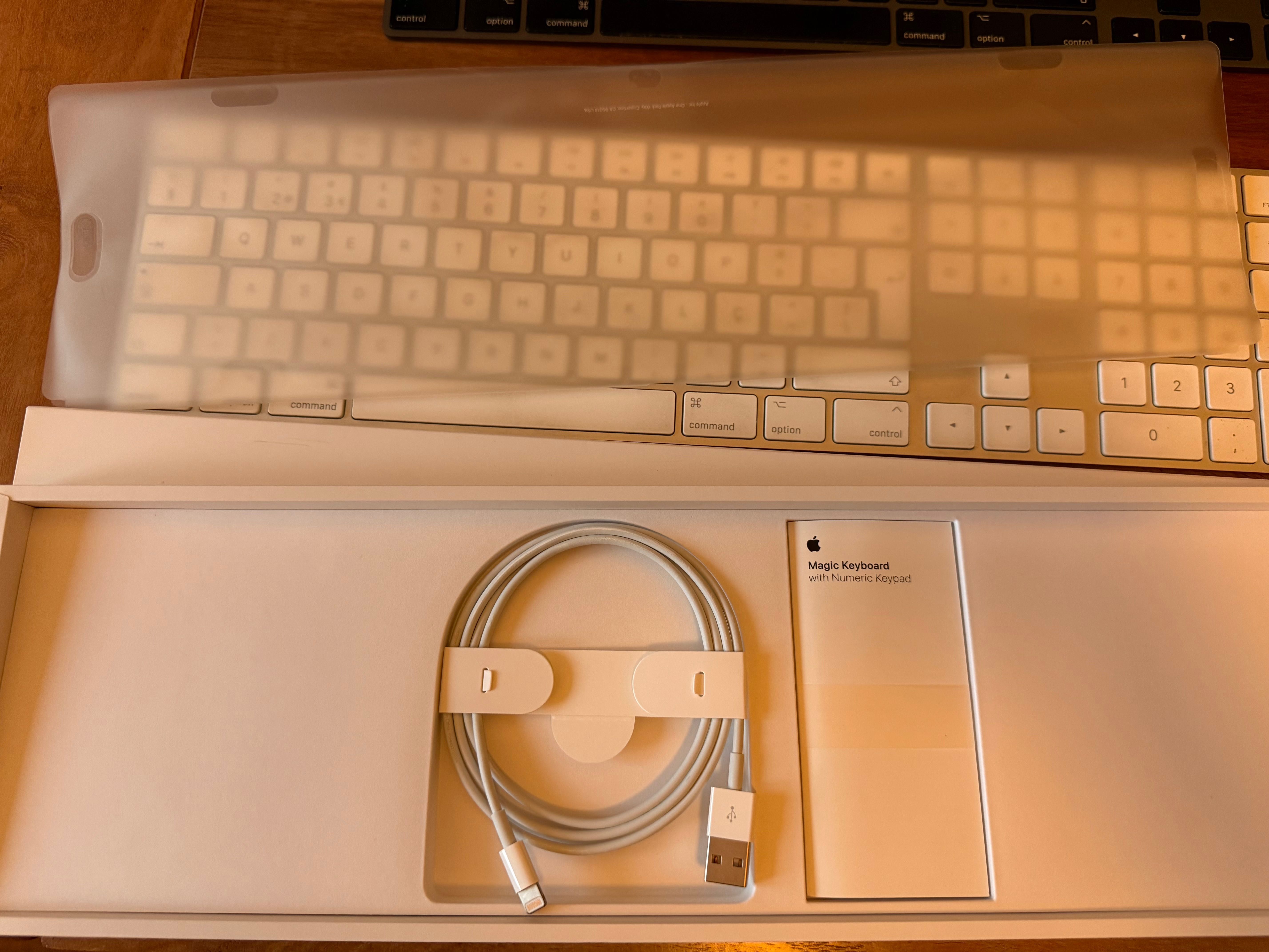 Teclado Apple Magic Keyboard com Teclado Numérico