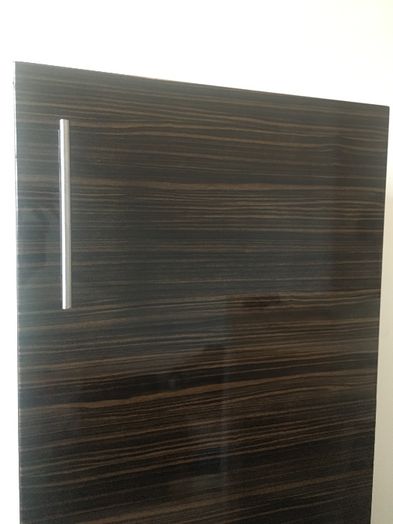 Szafa , komoda , regał zamknięty, wenge wysoki połysk 129x60x40