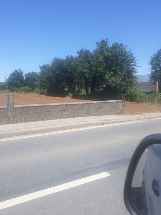 Aluga-se terreno trofa