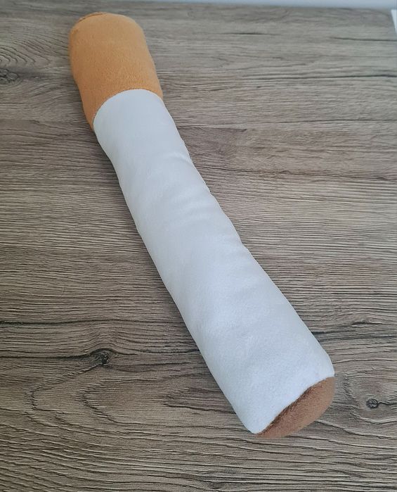 Papieros, zabawka z piszczykiem dla psa