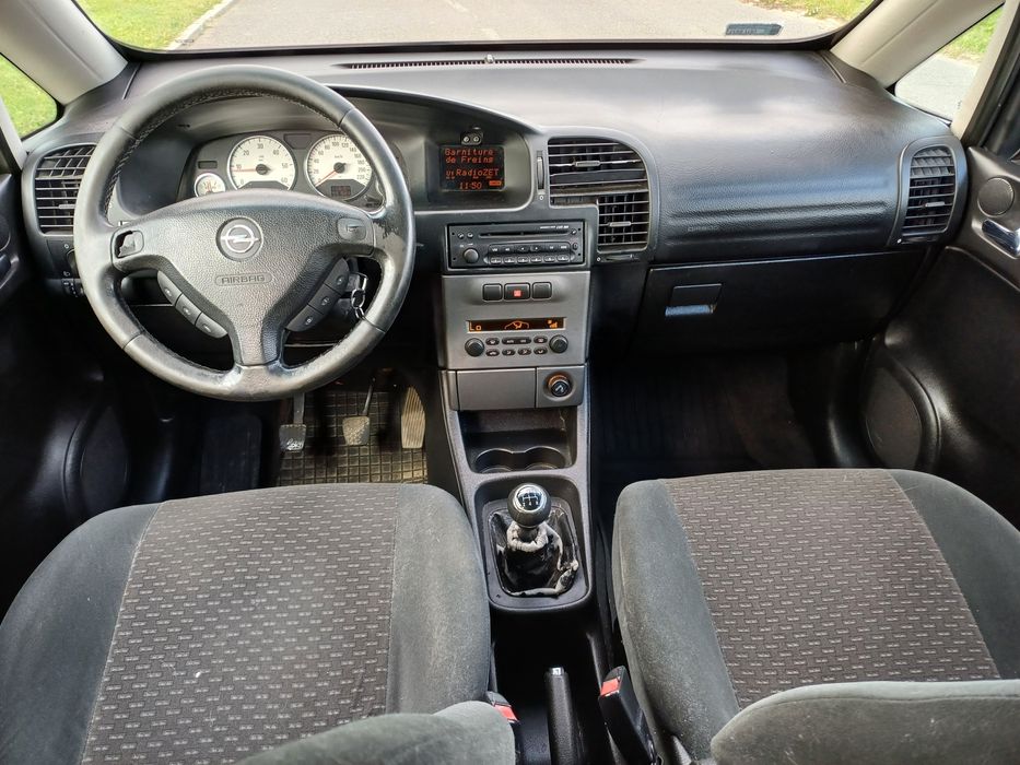 Ładny Opel Zafira 2005r 7 foteli  super stan