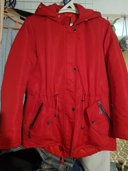 Тепла парка з натуральним хутром 38-42 (S) розмір