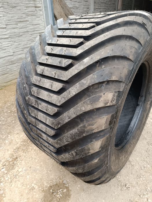 Opona BKT Flotation 700/50-26.5 NOWA wzmocniona