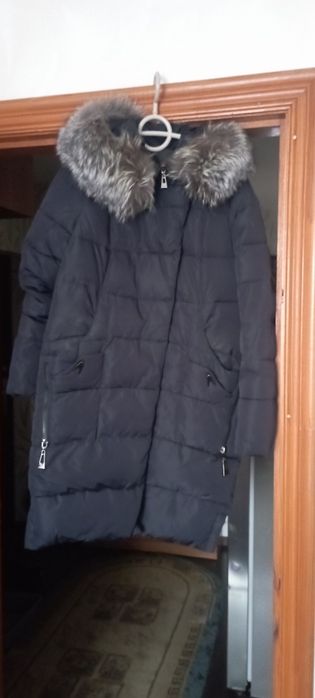 Продам пуховик зимовий