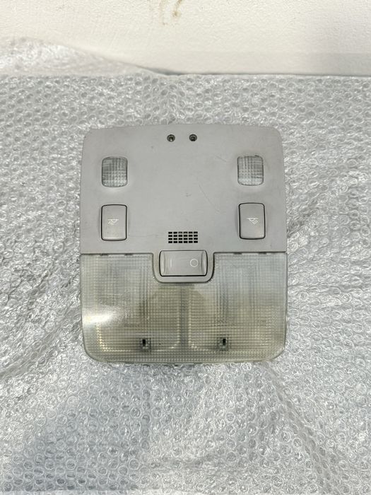 luz de Plafoneir audi a4 b5 Ano  1996