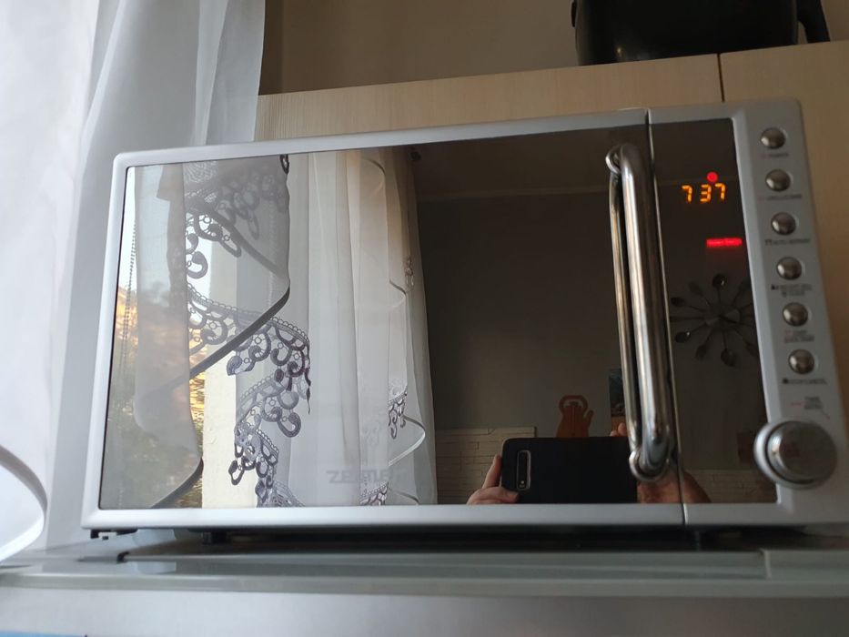 Srebna mikrofalowka zelmer typ 29Z010