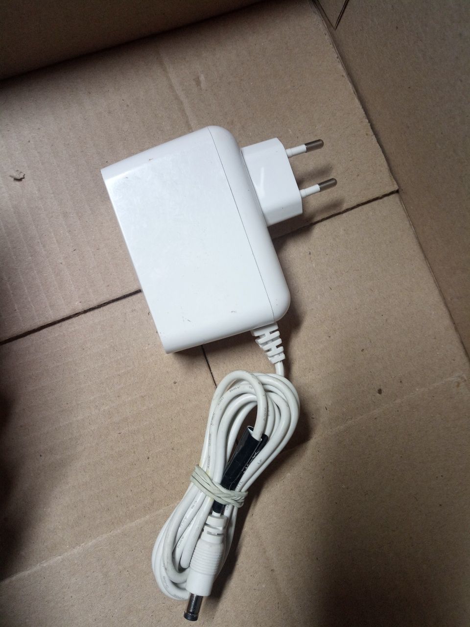 15V 2а 30W оригінал блок живлення питания Umec