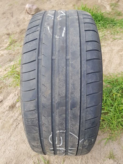 Opony Dunlop SP Sports Maxx GT 245/50 18 cali Runflat Komplet