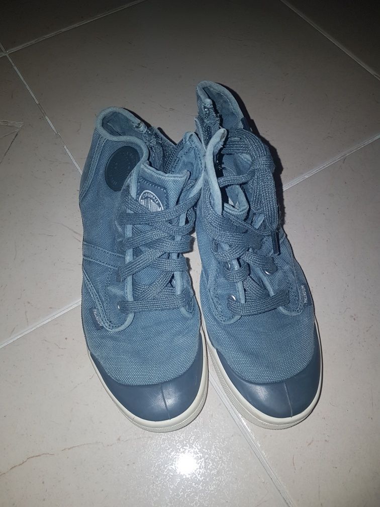 Botas palladium como novas