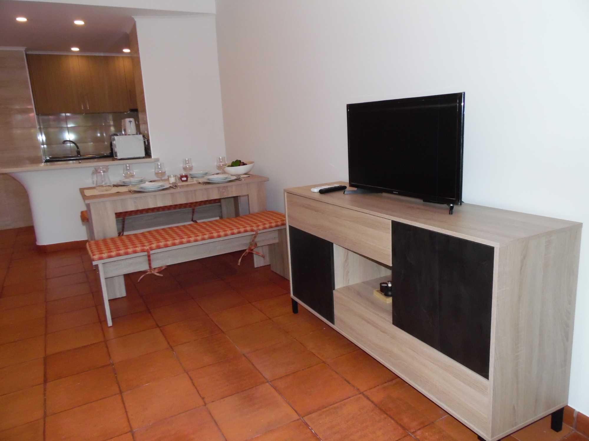 CASA DINA -T1 c/ piscina + a pé até Marina - TOTALMT LIVRE - VILAMOURA