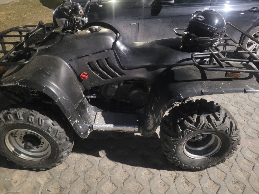 Quad Linhai 300.