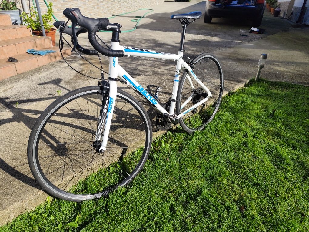 Bicicleta de estrada Berg