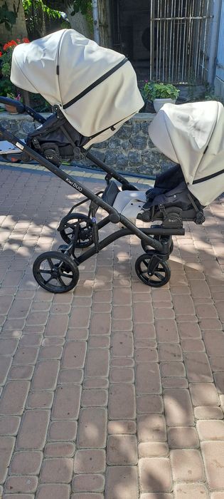 Продам дитячу коляску 2 в 1