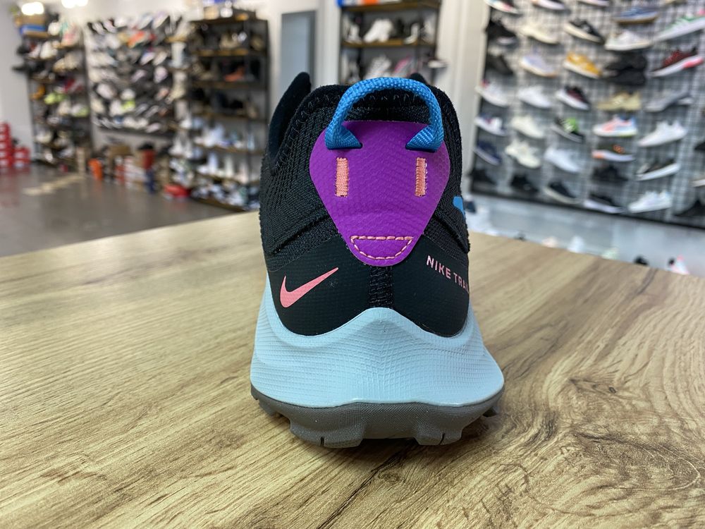 р.44 чоловічі кросівки  Nike AIRZOOM TERRA KIGER 8