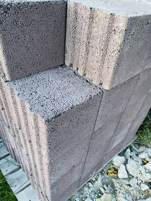Bloczki keramzytobeton 24/24/24 6 szt po 8 zl