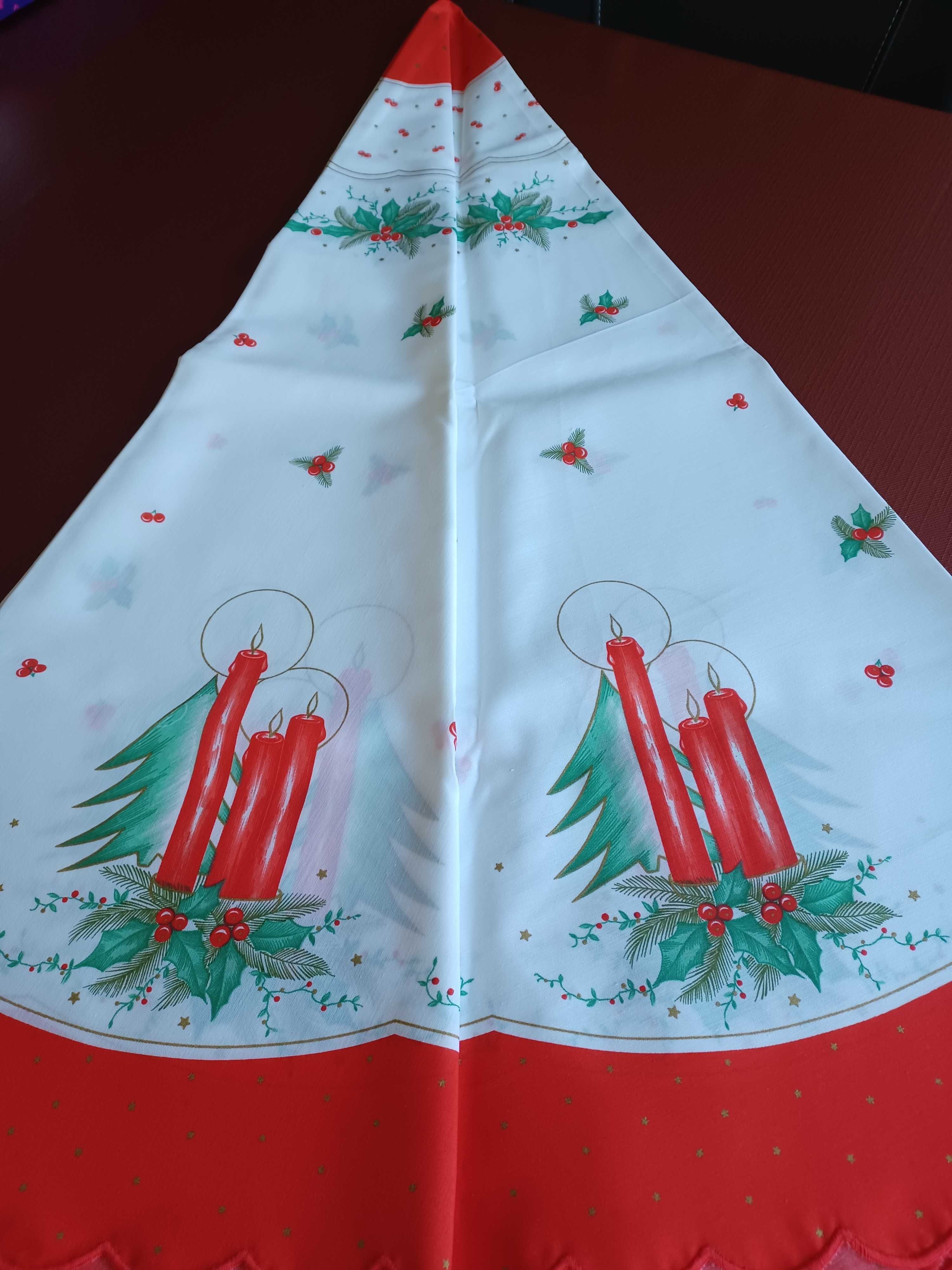Toalha de mesa com Motivos de Natal e 10 Naprons
