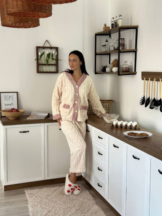 Жіноча тепла піжама