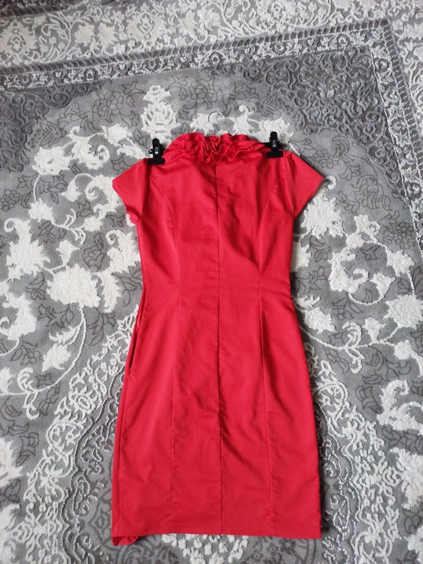 Червона сукня(S)
