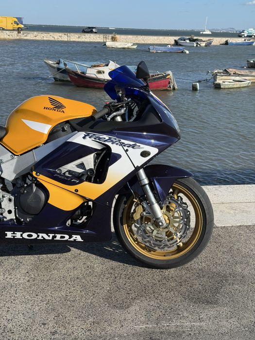 CBR 900RR FireBlade 929 IMPECAVEL