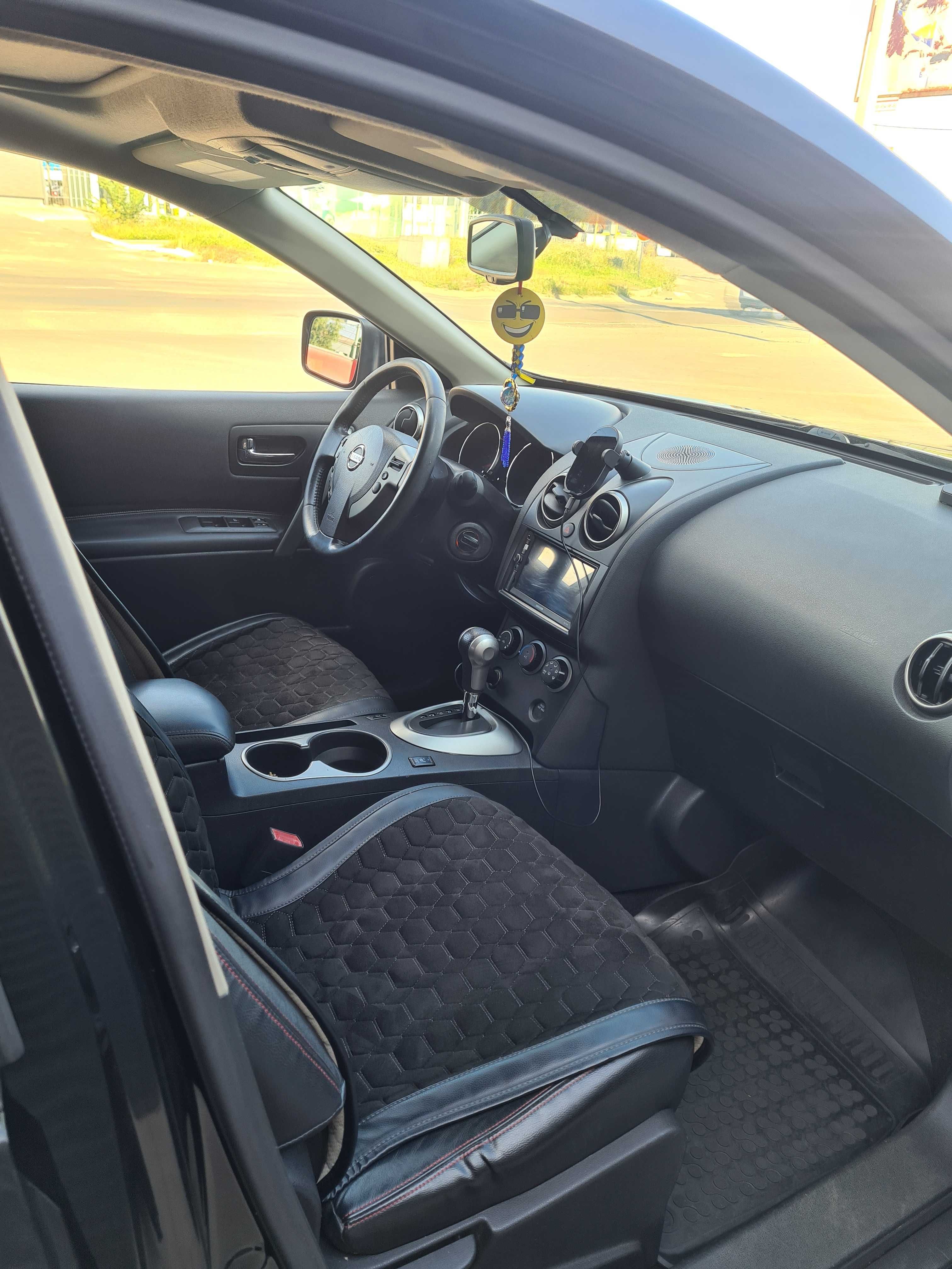 Продам  Nissan Rogue 2010, повна комплектація