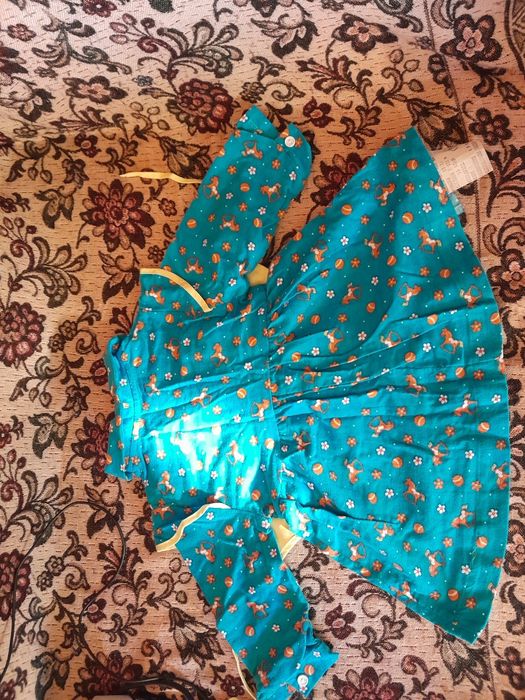 Платья детские красное и синее байковое