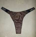 Nowe stringi Love Secret panterka diamenciki majtki L 38
