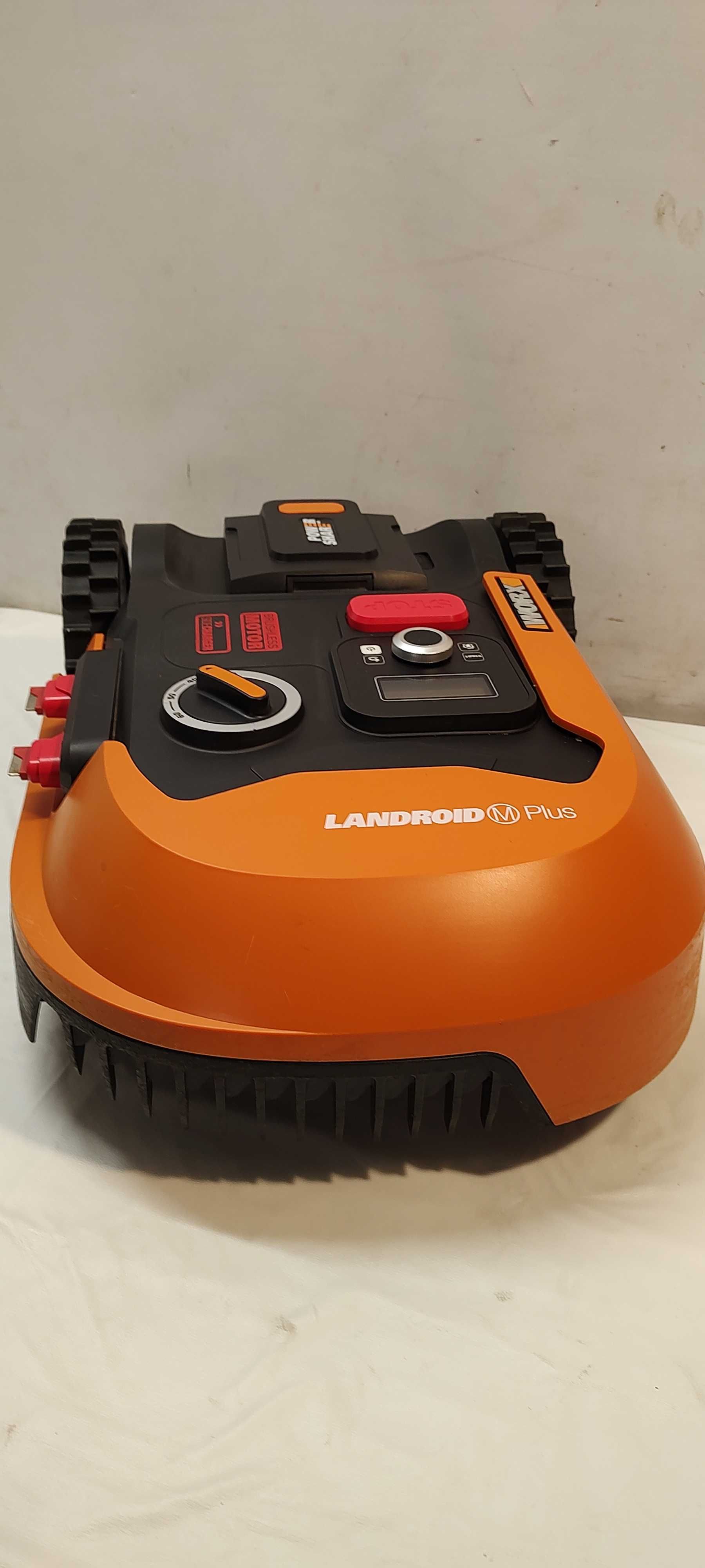 Robot koszący,kosiarka samojezdna WORX Landroid  WR165E  WYPRZEDAŻ