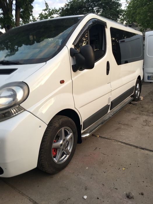 Автоперевезення мікроавтобусом пасажирські перевезення 8 місць